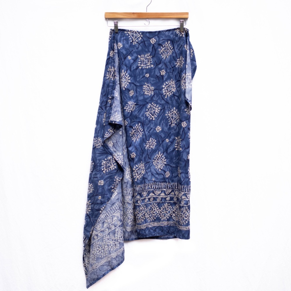 Vtg Express Wrap Skirt M Blue Batik Rayon Maxi Resort Coastal Boho Beach USA Y2K - Picture 4 of 10